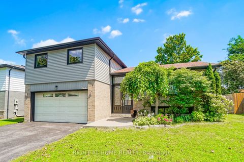 Photo 1 at 17 Clover Avenue, Allandale Heights, Barrie