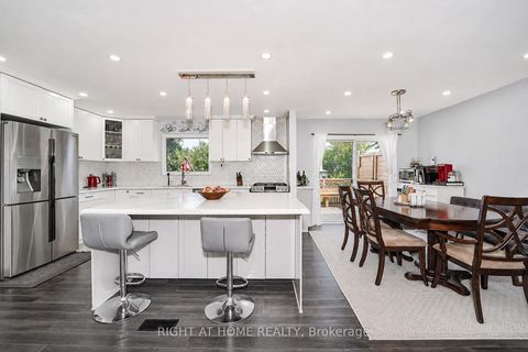 Photo 19 at 17 Clover Avenue, Allandale Heights, Barrie