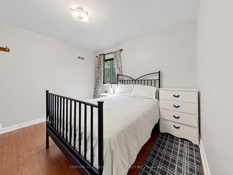Photo 16 at 76 Westona Street, Humber Heights, Toronto