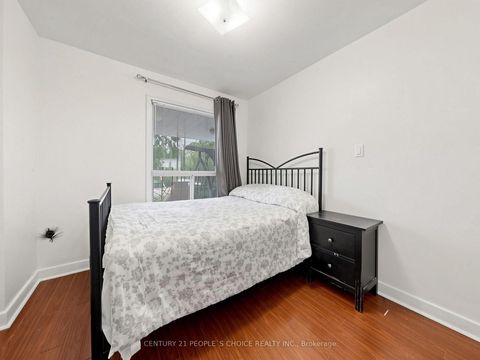 Photo 18 at 76 Westona Street, Humber Heights, Toronto