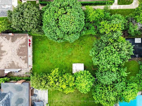 Photo 42 at 76 Westona Street, Humber Heights, Toronto