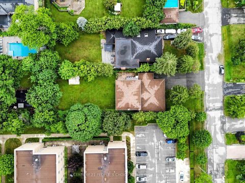 Photo 43 at 76 Westona Street, Humber Heights, Toronto