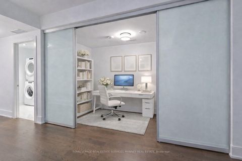 Photo 15 at 214 - 155 Merchants' Wharf, Waterfront Communities C8, Toronto