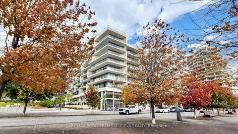 Photo 1 at 101 - 118 MERCHANTS' WHARF, Waterfront Communities C8, Toronto