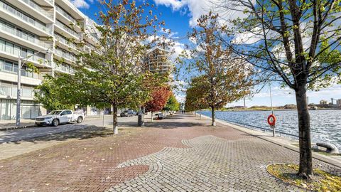 Photo 33 at 101 - 118 MERCHANTS' WHARF, Waterfront Communities C8, Toronto