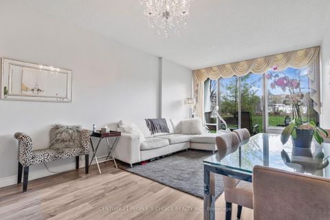 Photo 3 at 105 - 20 Fashion Roseway, Willowdale East, Toronto