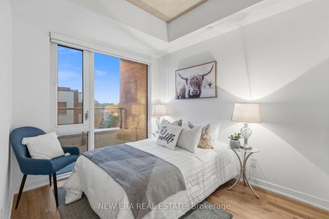 Photo 5 at 301 - 1808 St. Clair Avenue W, Pellam Park, Toronto