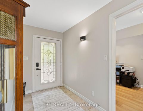 Photo 6 at 204 The Queensway S, Keswick South, Georgina