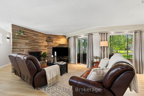 Photo 7 at 204 The Queensway S, Keswick South, Georgina