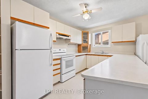 Photo 32 at 204 The Queensway S, Keswick South, Georgina