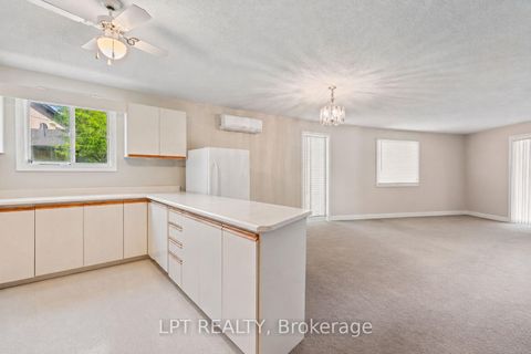 Photo 33 at 204 The Queensway S, Keswick South, Georgina