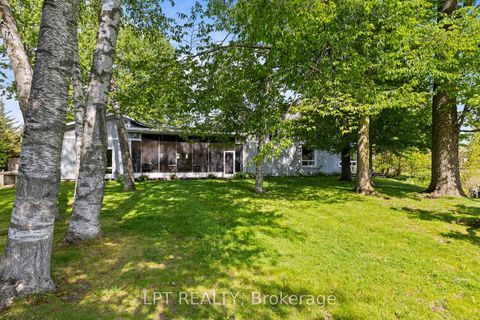 Photo 41 at 204 The Queensway S, Keswick South, Georgina