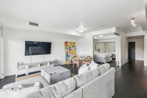 Photo 18 at 606 - 3018 Yonge Street, Lawrence Park South, Toronto