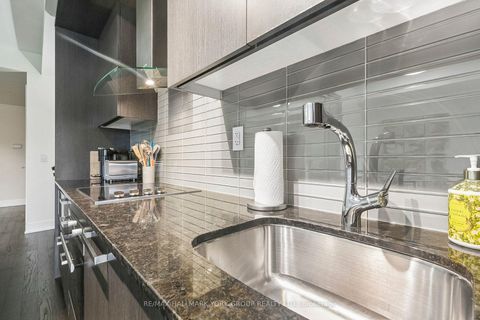 Photo 37 at 606 - 3018 Yonge Street, Lawrence Park South, Toronto