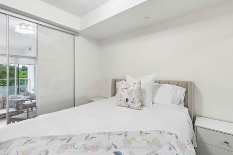 Photo 40 at 606 - 3018 Yonge Street, Lawrence Park South, Toronto