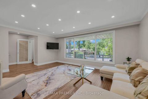 Photo 6 at 62 Keegan Crescent, York University Heights, Toronto