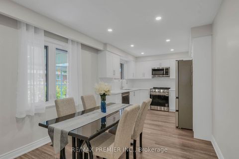 Photo 8 at 62 Keegan Crescent, York University Heights, Toronto