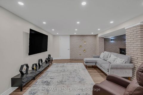 Photo 17 at 62 Keegan Crescent, York University Heights, Toronto