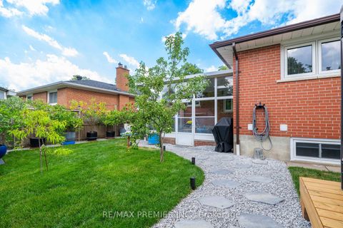 Photo 33 at 62 Keegan Crescent, York University Heights, Toronto
