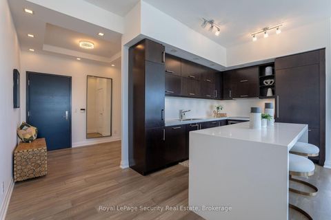 Photo 2 at 5301 - 1080 Bay Street, Bay Street Corridor, Toronto