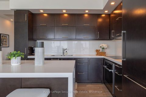 Photo 18 at 5301 - 1080 Bay Street, Bay Street Corridor, Toronto