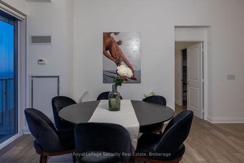 Photo 38 at 5301 - 1080 Bay Street, Bay Street Corridor, Toronto
