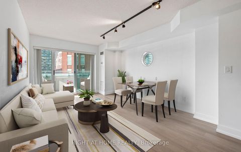 Photo 8 at 219 - 600 Queens Quay, Waterfront Communities C1, Toronto