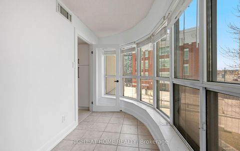 Photo 24 at 219 - 600 Queens Quay, Waterfront Communities C1, Toronto