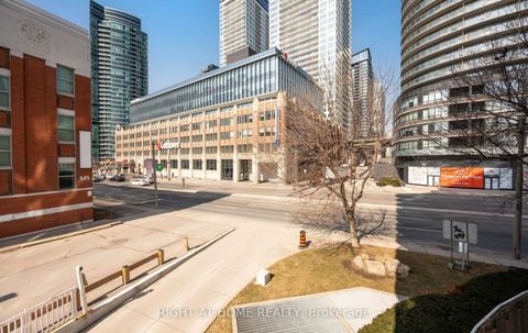 Photo 27 at 219 - 600 Queens Quay, Waterfront Communities C1, Toronto