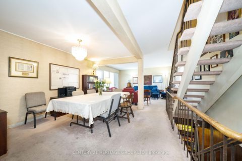 Photo 11 at 19 Candy Court Way, Newtonbrook West, Toronto