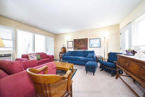 Photo 15 at 19 Candy Court Way, Newtonbrook West, Toronto