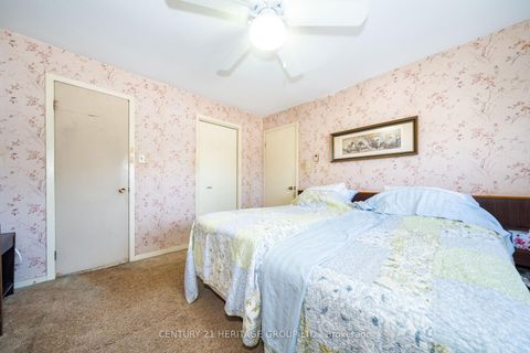 Photo 25 at 19 Candy Court Way, Newtonbrook West, Toronto