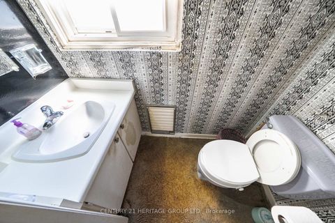 Photo 27 at 19 Candy Court Way, Newtonbrook West, Toronto