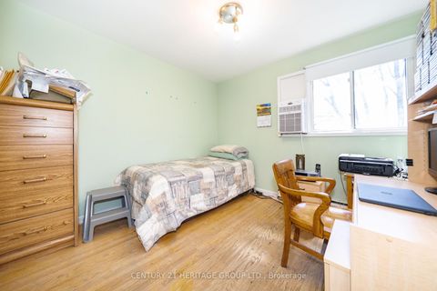 Photo 28 at 19 Candy Court Way, Newtonbrook West, Toronto