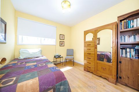 Photo 31 at 19 Candy Court Way, Newtonbrook West, Toronto