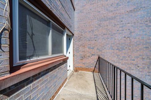 Photo 38 at 19 Candy Court Way, Newtonbrook West, Toronto