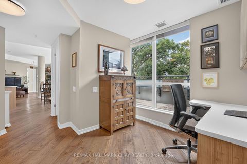Photo 5 at 523 - 38 Howard Park Avenue, Roncesvalles, Toronto