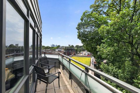 Photo 18 at 523 - 38 Howard Park Avenue, Roncesvalles, Toronto