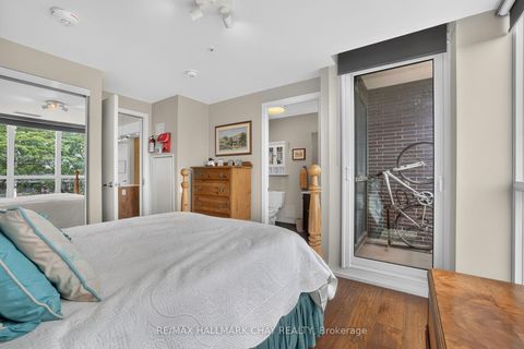 Photo 22 at 523 - 38 Howard Park Avenue, Roncesvalles, Toronto