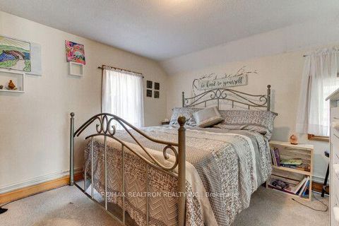 Photo 12 at 771 Gorham Street, College Manor, Newmarket