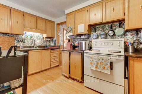 Photo 19 at 771 Gorham Street, College Manor, Newmarket