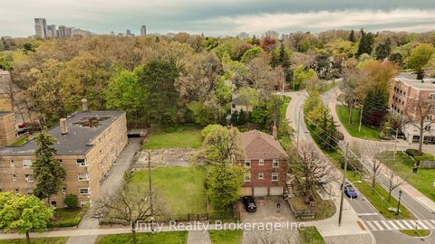 Photo 11 at 296 The Kingsway, Humber Valley, Toronto