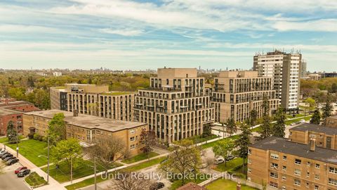 Photo 14 at 296 The Kingsway, Humber Valley, Toronto