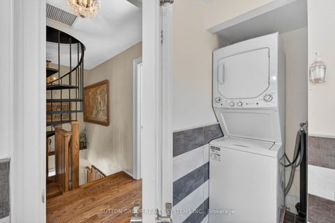 Photo 22 at 32 Green Lanes, City Centre West, Toronto
