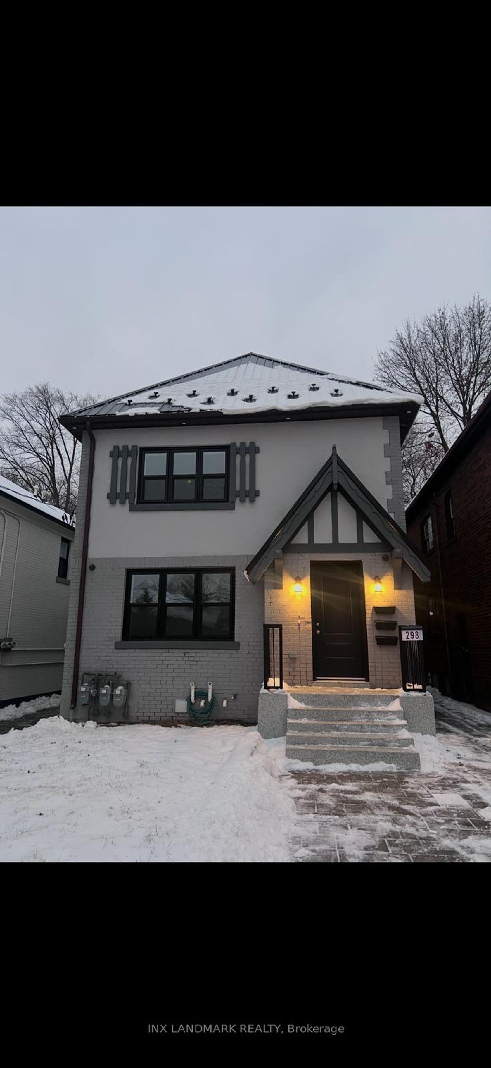 298 South Kingsway, Swansea, Toronto 