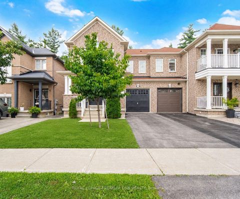 Photo 2 at 114 Bellini Avenue, Vellore Village, Vaughan