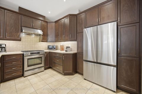 Photo 8 at 114 Bellini Avenue, Vellore Village, Vaughan