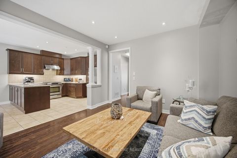 Photo 16 at 114 Bellini Avenue, Vellore Village, Vaughan