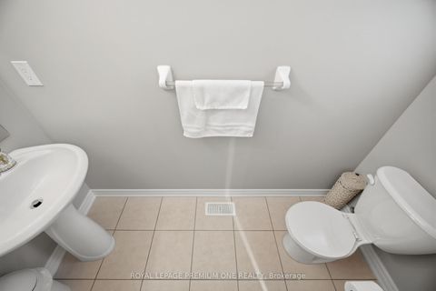 Photo 17 at 114 Bellini Avenue, Vellore Village, Vaughan