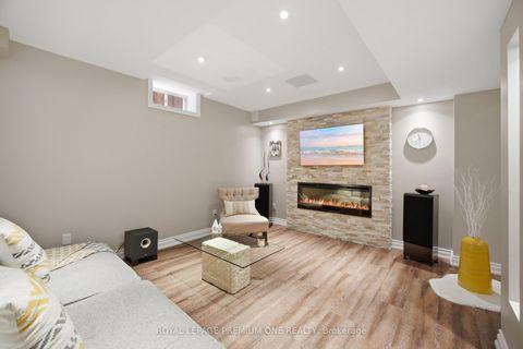 Photo 35 at 114 Bellini Avenue, Vellore Village, Vaughan